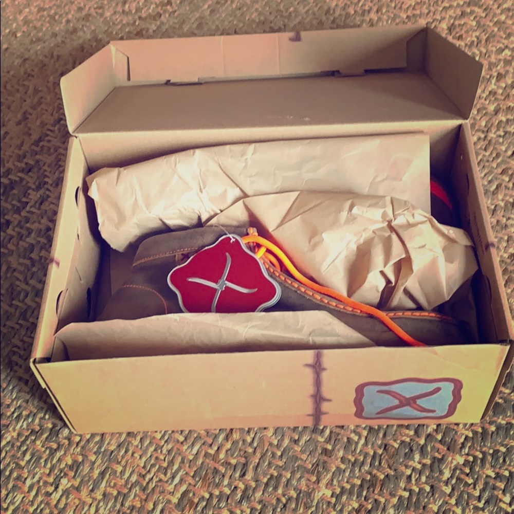 Twisted-X Bomber/neon orange boots size 9 M